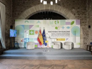 Escenario 700x200 a 40cm altura | Paradores